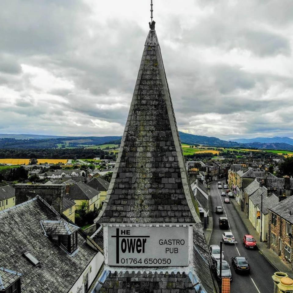 The Tower Gastro Pub & Apartments Crieff Pokoj fotografie